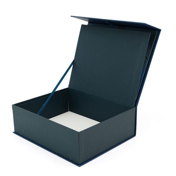 Custom 3D paper craft magnetic flip-top cosmetic gift box